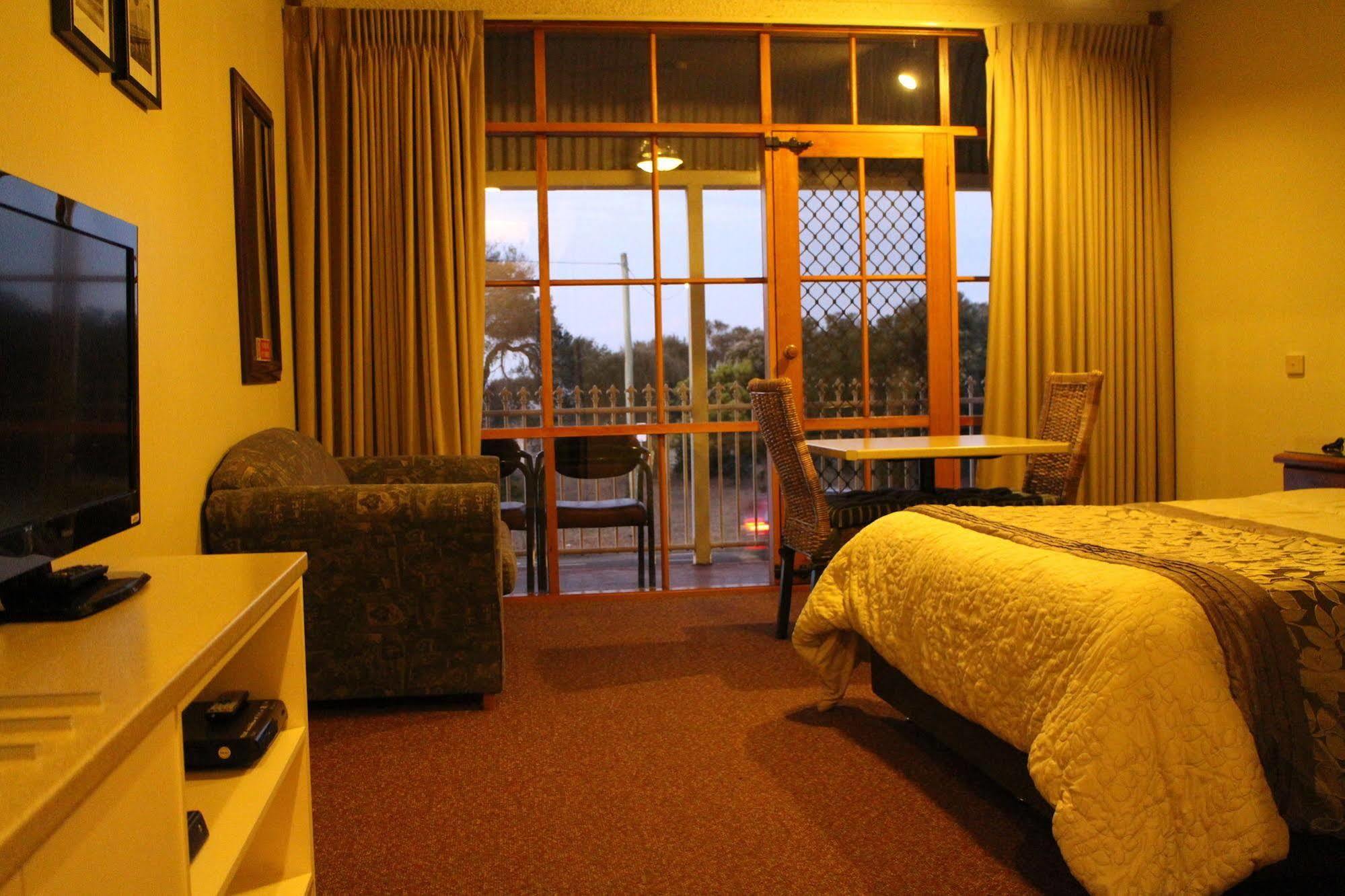 Bayview Motel Rosebud/Rye Kültér fotó